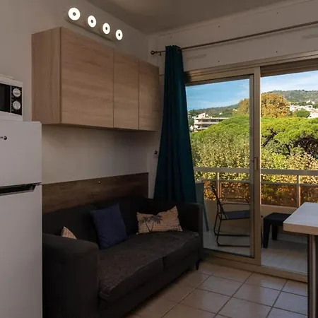 דירה T2 Pour 4 Pers, Acces Plage, Parking - Fr-1-803-98 לה לבאנדו